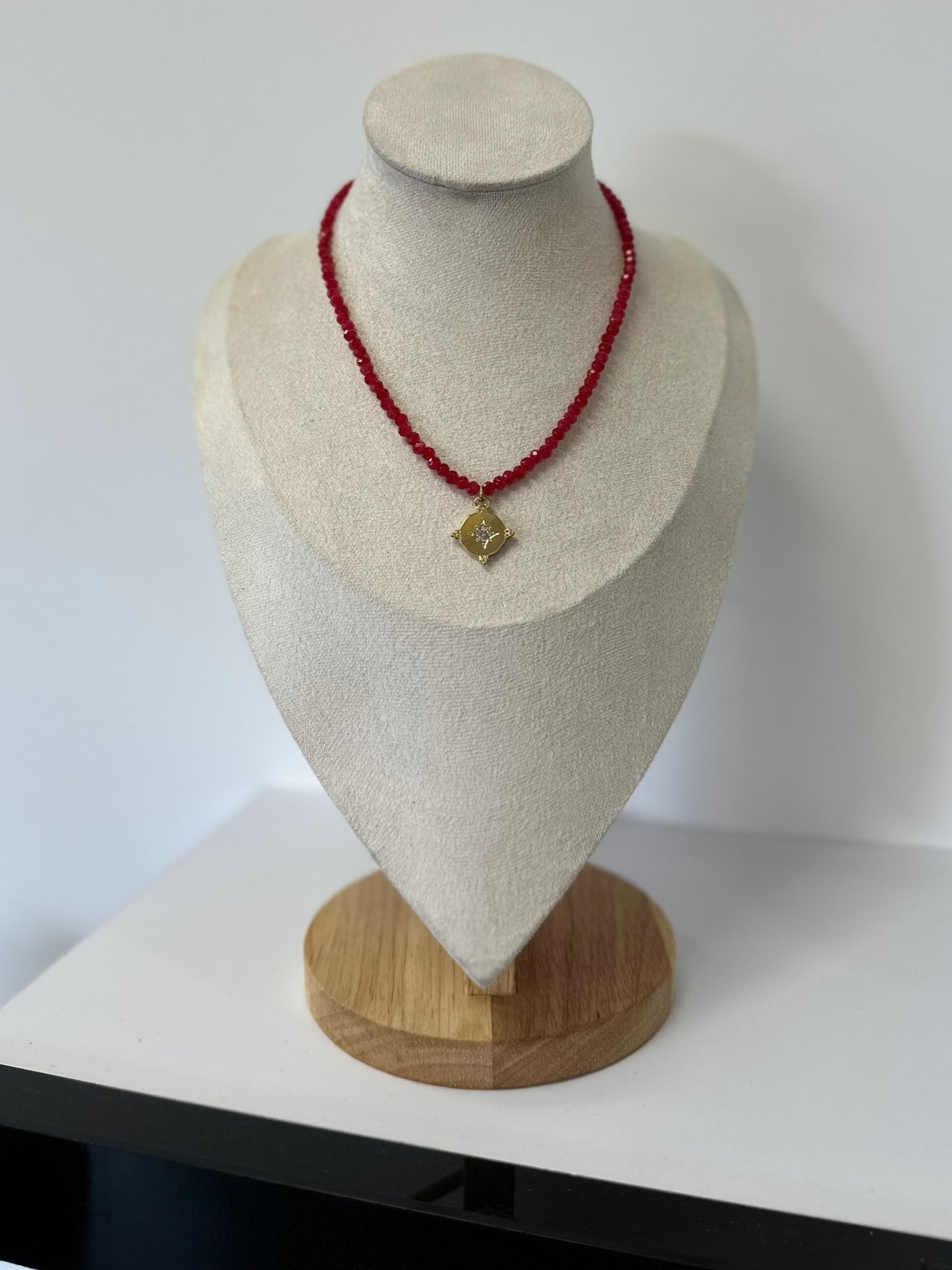 Collier Facettes Rouge