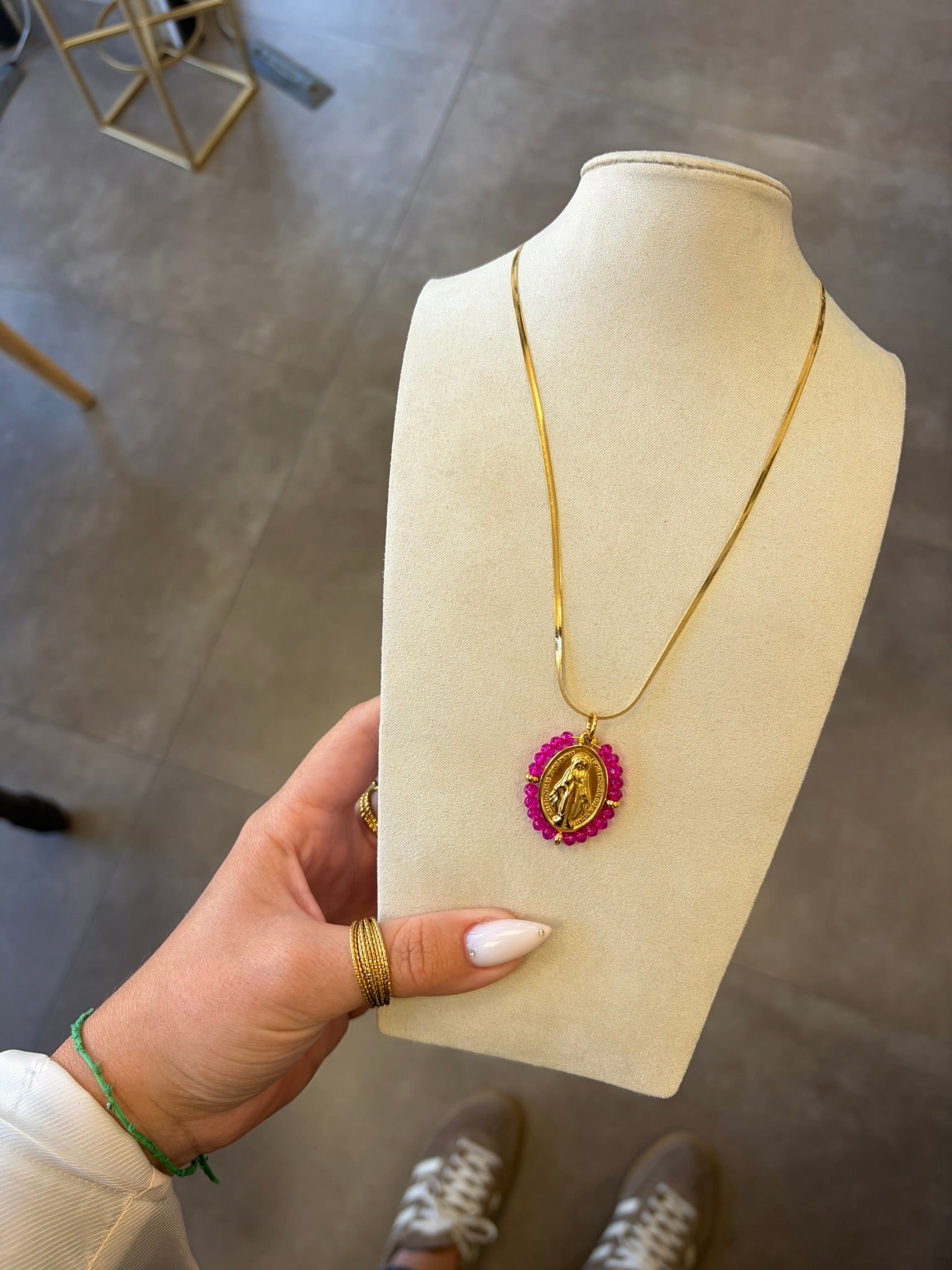 Collier Vierge « ORISTANO »