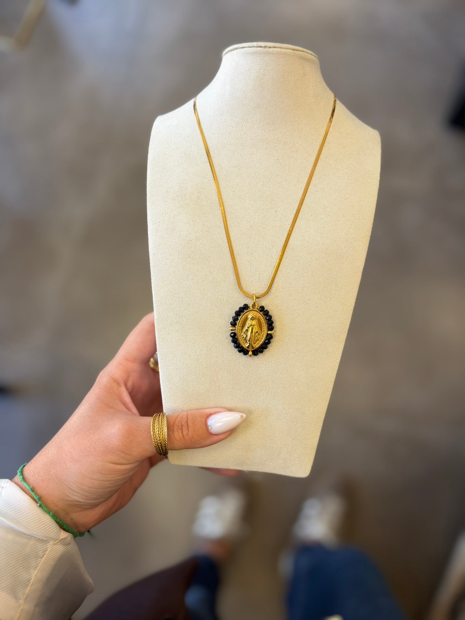 Collier Vierge « ORISTANO »